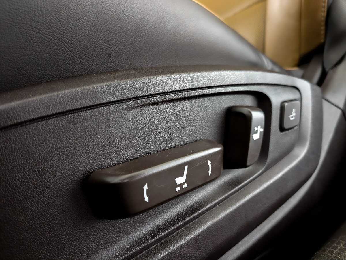 Б/У Лексус ЕС 2017 года. Фото: #16