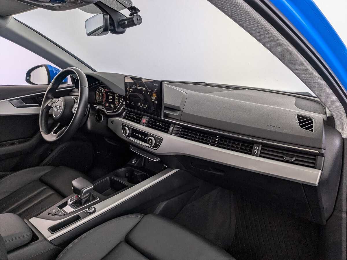 Б/У Ауди А4 2021 года. Фото: #8