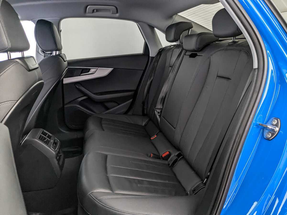 Б/У Ауди А4 2021 года. Фото: #13