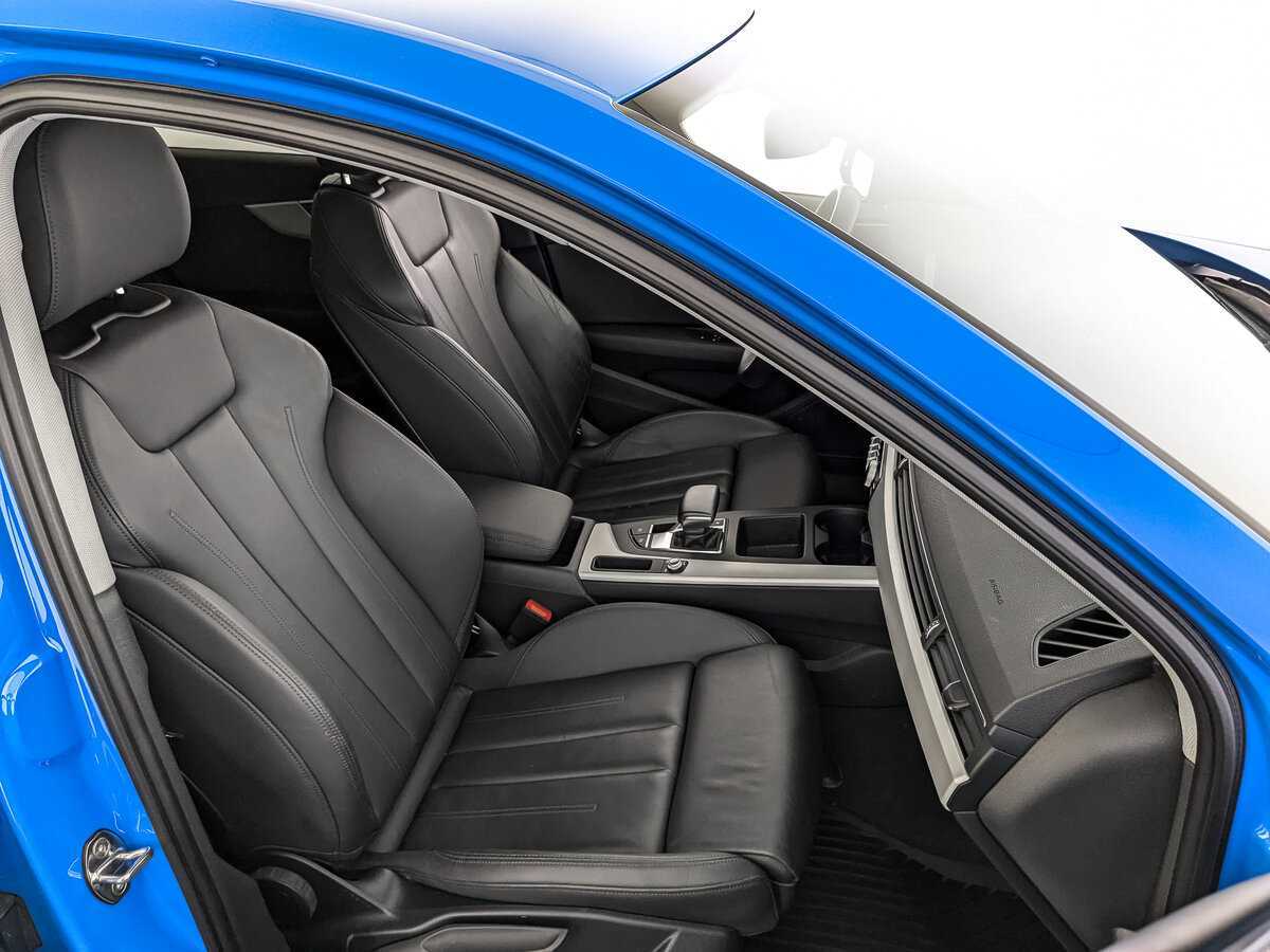 Б/У Ауди А4 2021 года. Фото: #18