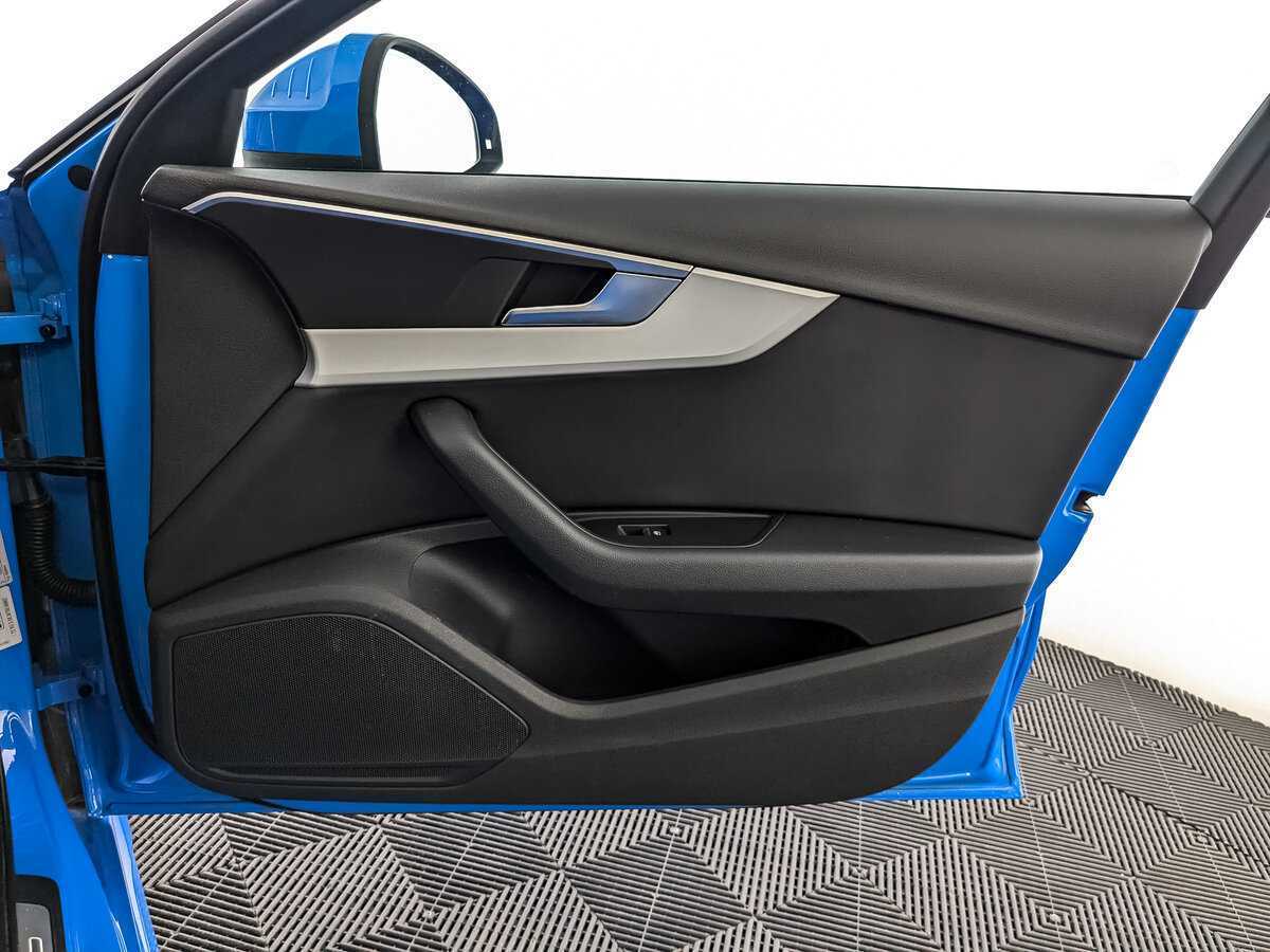 Б/У Ауди А4 2021 года. Фото: #19