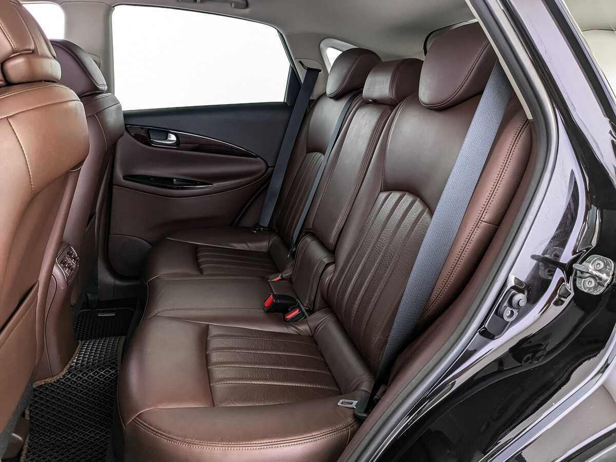 Б/У Инфинити ЕИкс 2012 года. Фото: #13