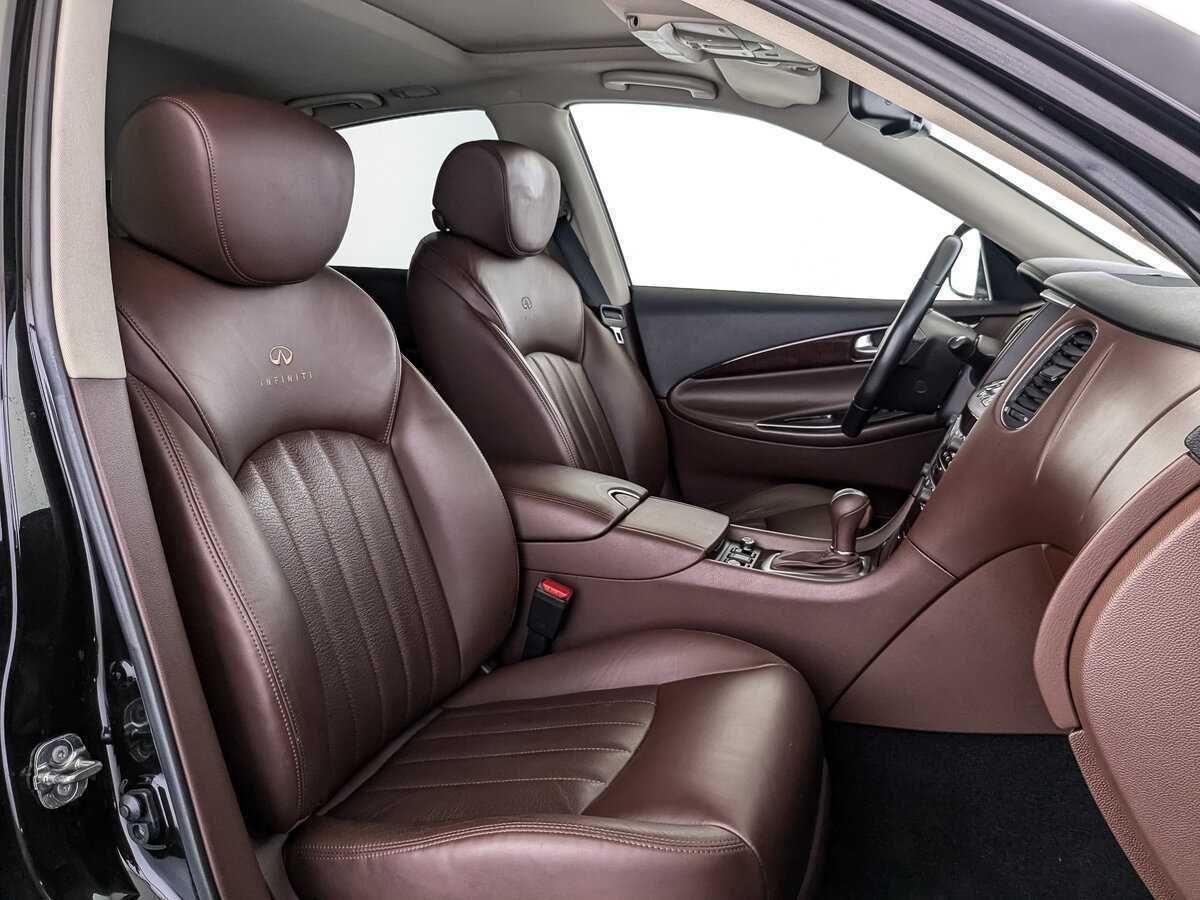 Б/У Инфинити ЕИкс 2012 года. Фото: #19