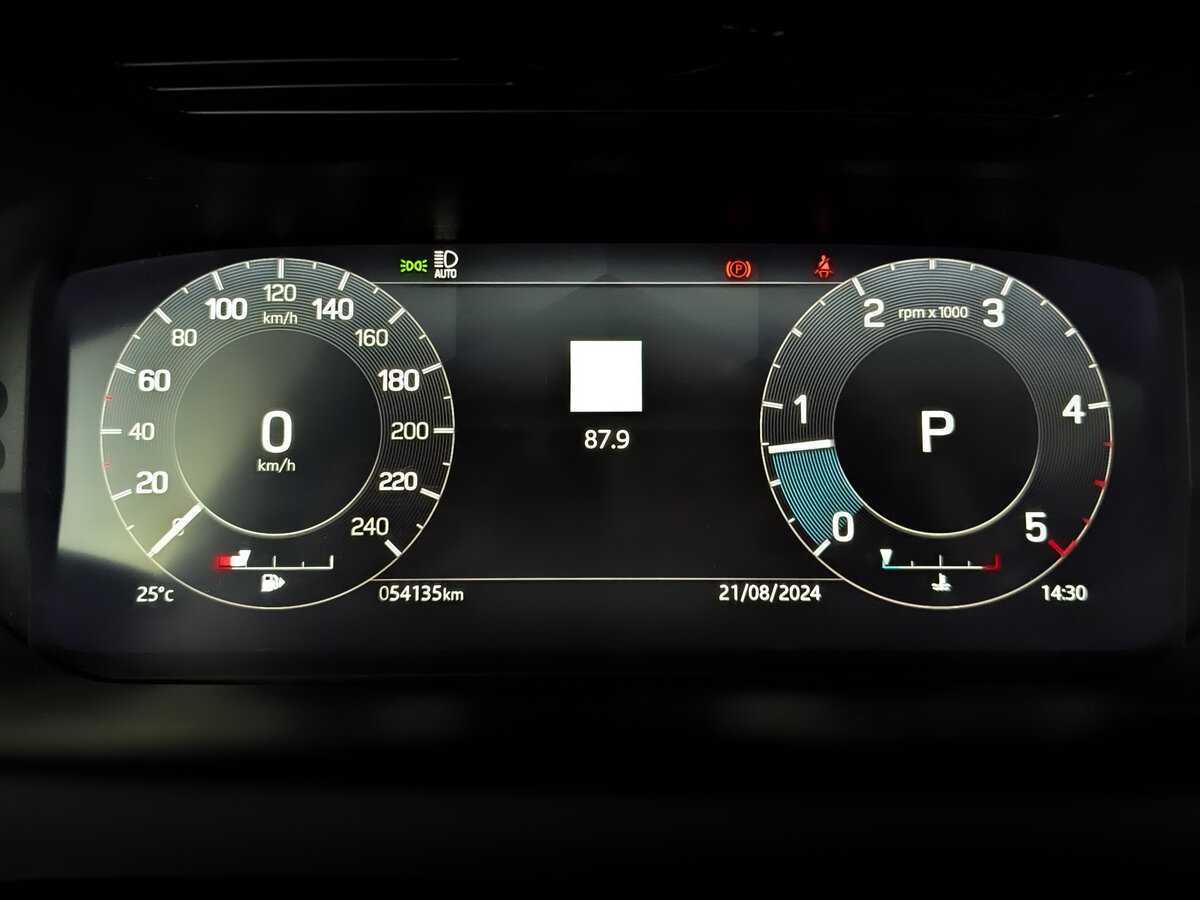 Б/У Лэнд Ровер Дискавери Спорт 2021 года. Фото: #10