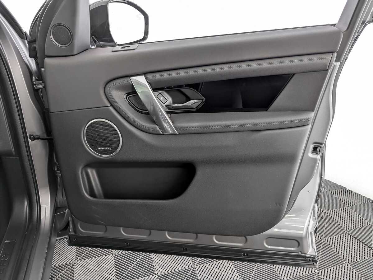 Б/У Лэнд Ровер Дискавери Спорт 2021 года. Фото: #20