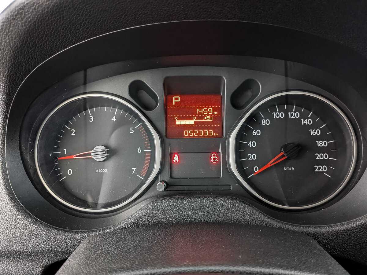 Б/У Ситроен Ц-Элисс 2013 года. Фото: #11