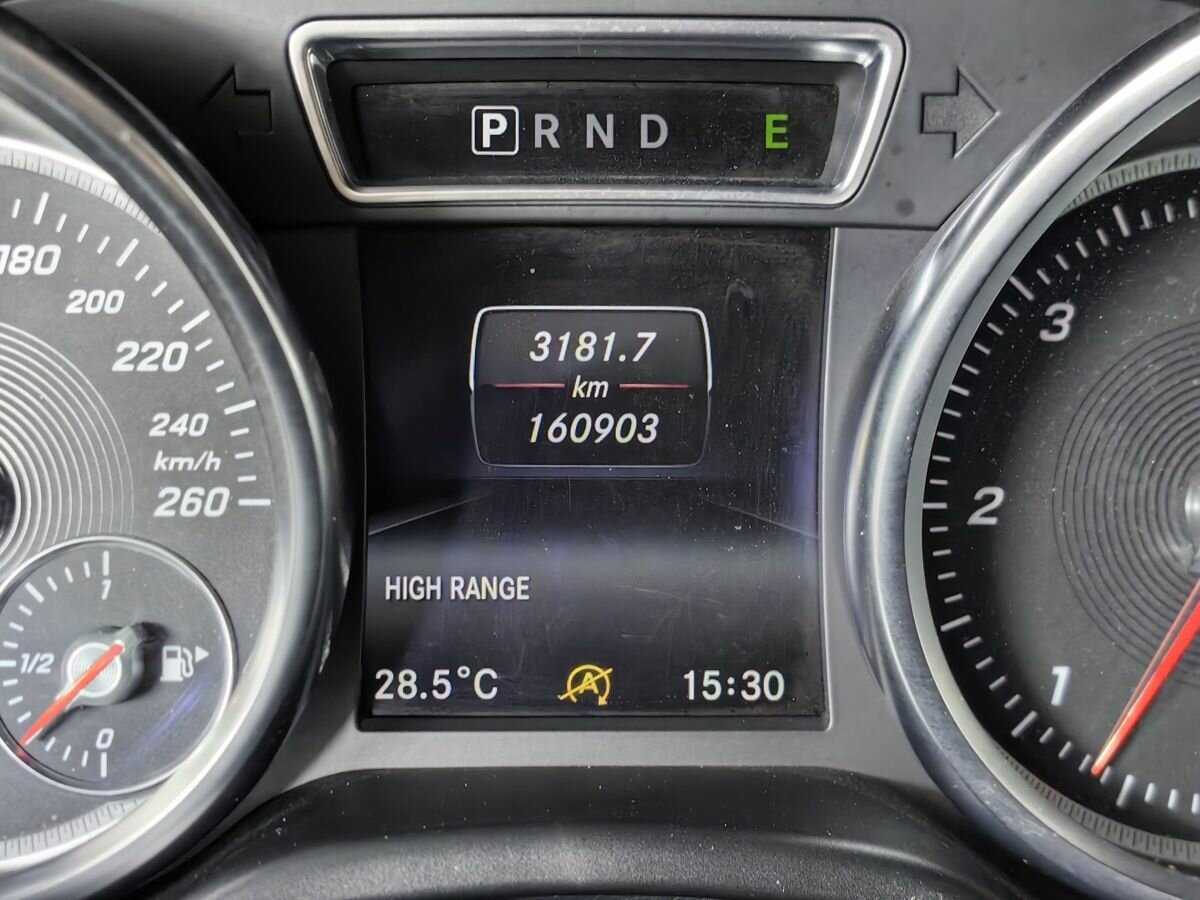 Б/У Мерседес-Бенц Джи-Класс 2016 года. Фото: #16