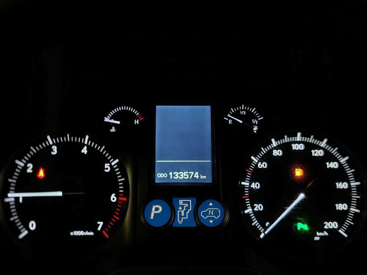 Б/У Лексус Г-Икс 2016 года. Фото: #15