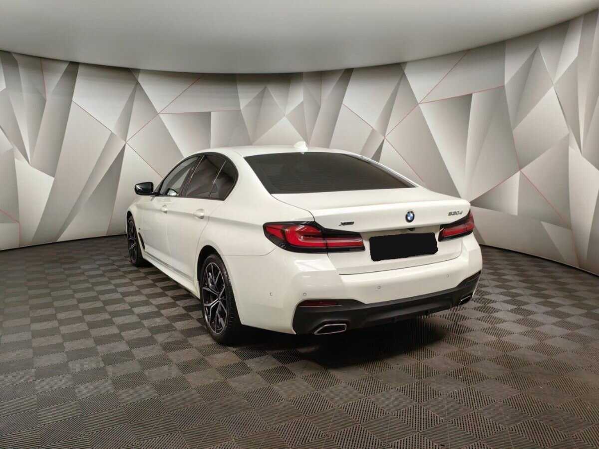 Б/У БМВ 5 серии 2020 года. Фото: #3