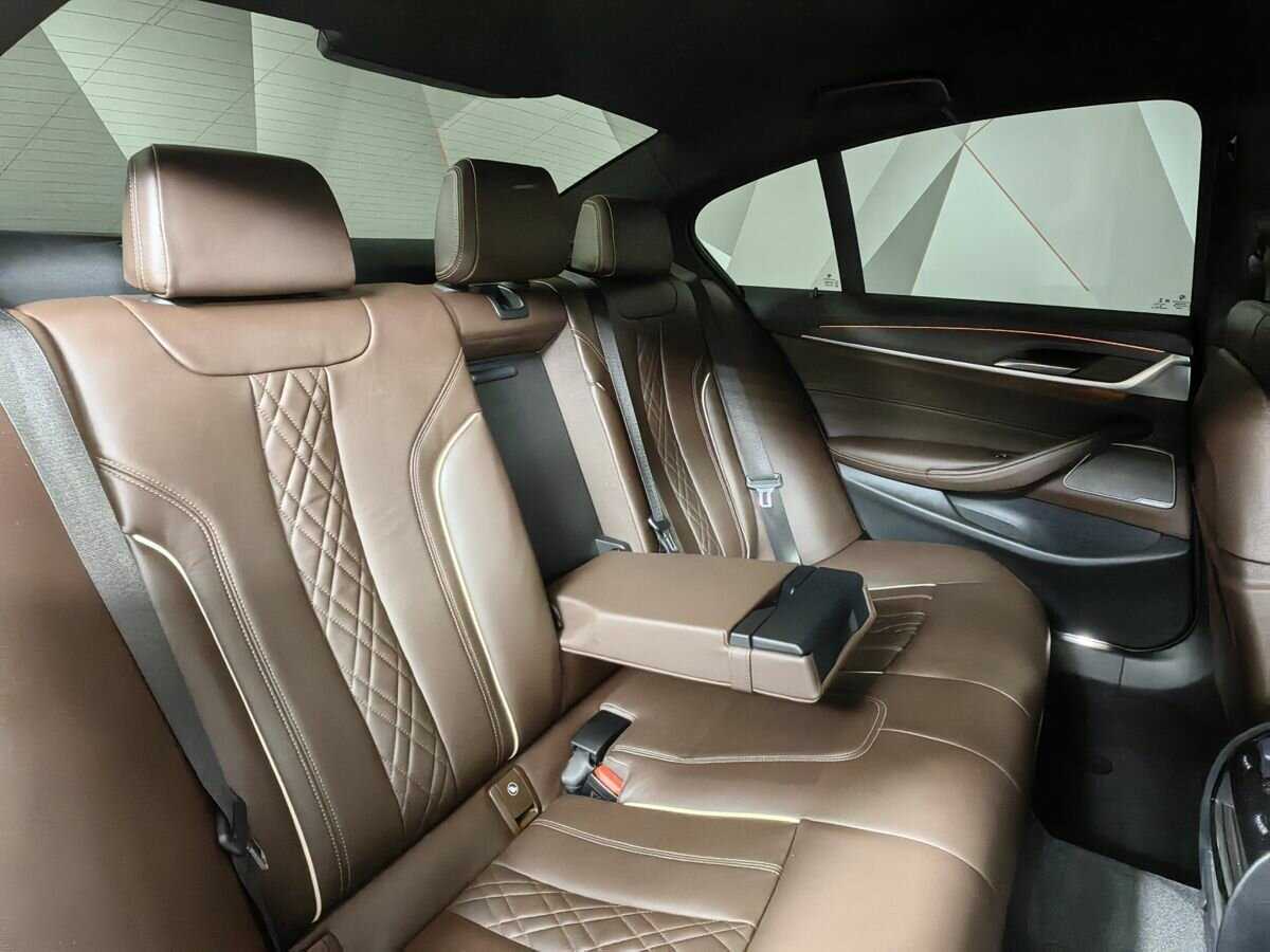 Б/У БМВ 5 серии 2020 года. Фото: #11