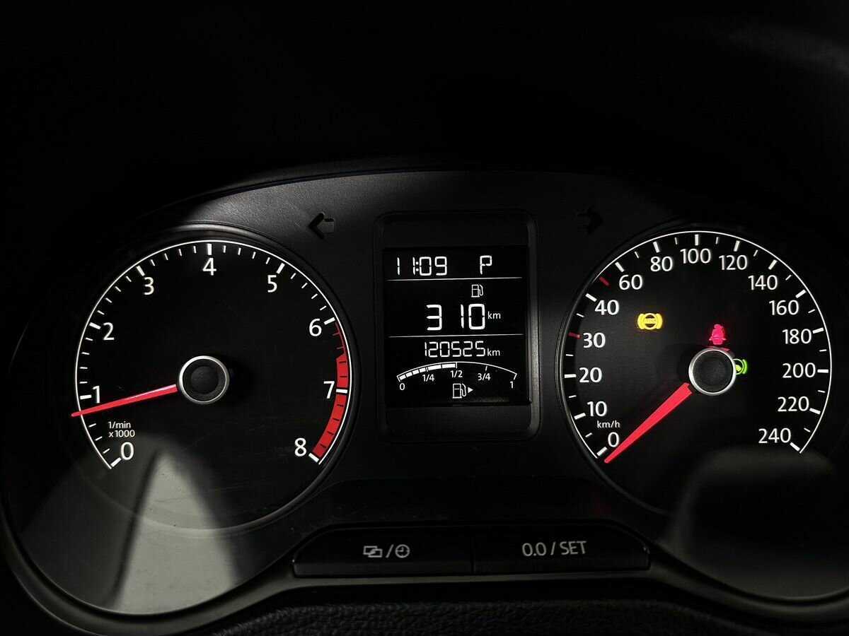 Б/У Фольксваген Поло 2016 года. Фото: #10