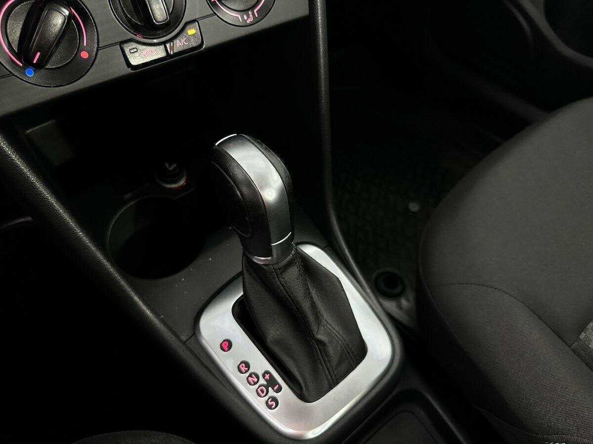 Б/У Фольксваген Поло 2016 года. Фото: #12