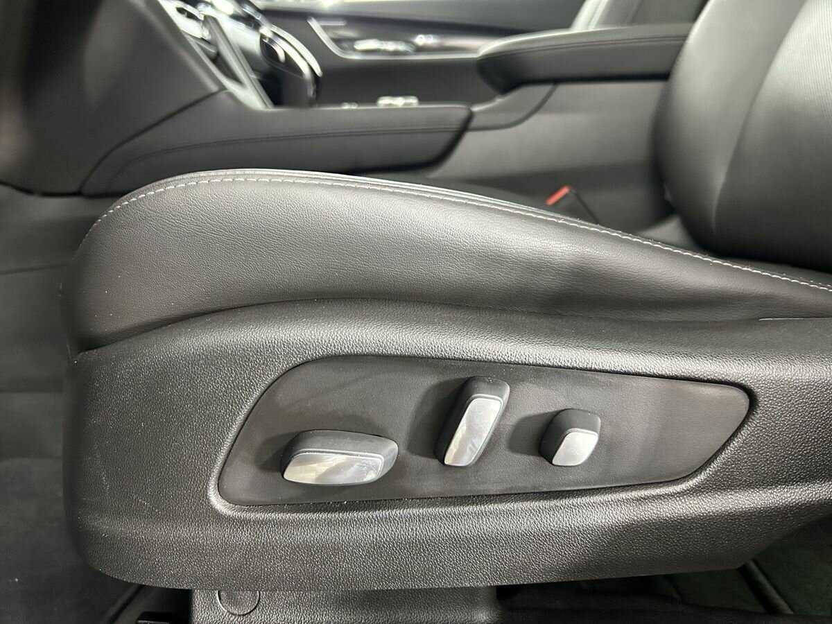 Б/У Кадиллак ИксТ6 2021 года. Фото: #8