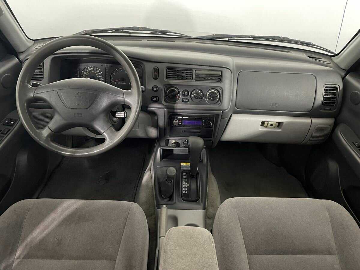 Б/У Митсубиши Монтеро Спорт 2000 года. Фото: #5