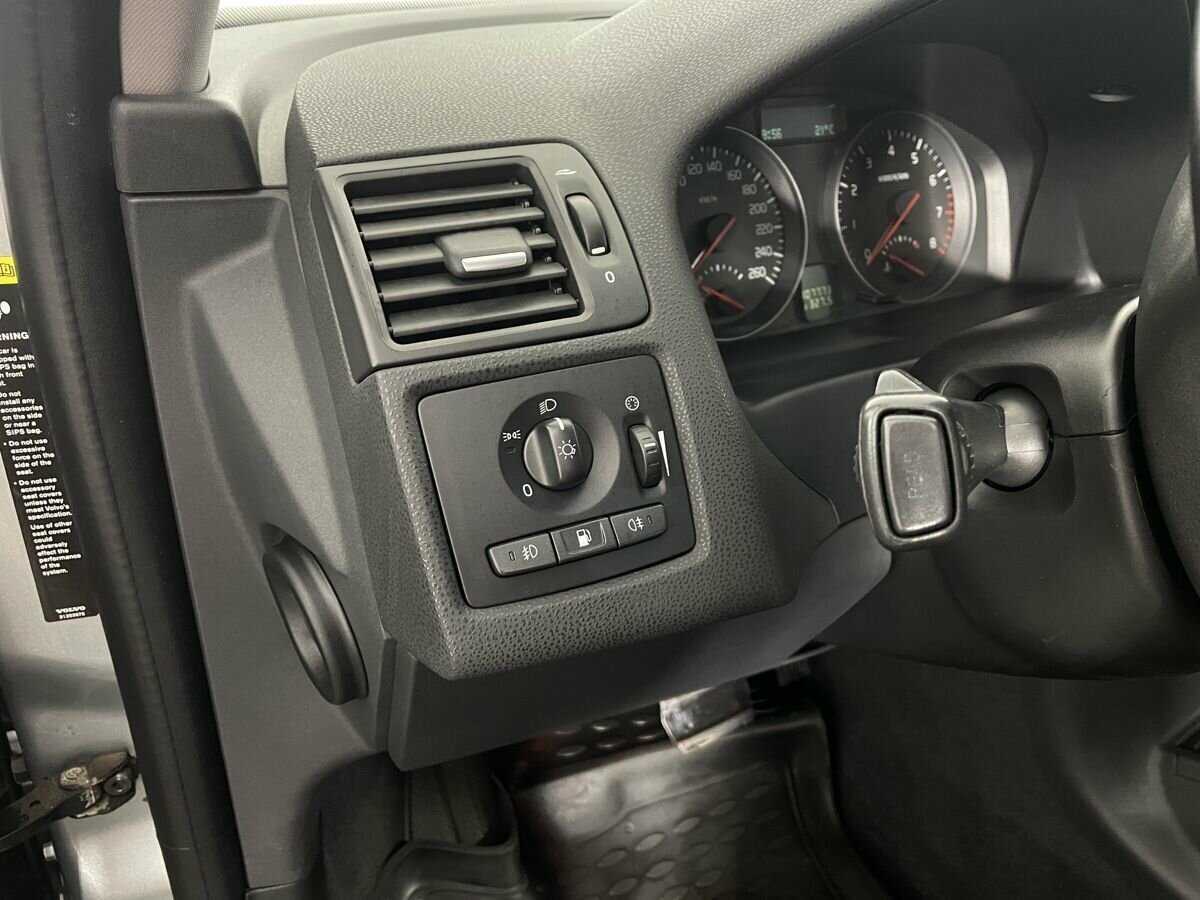 Б/У Вольво С40 2008 года. Фото: #8