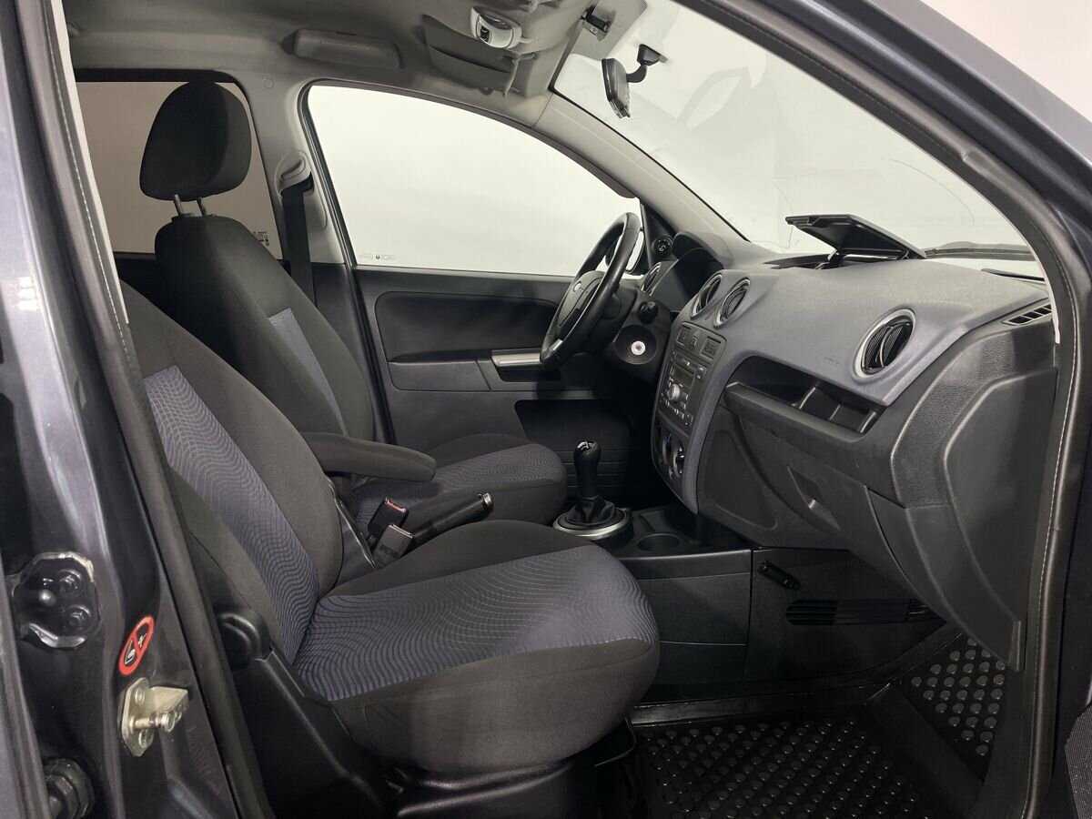 Б/У Форд Фьюжн 2006 года. Фото: #13