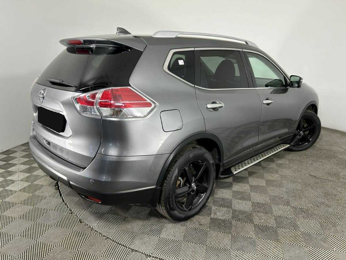 Б/У Ниссан Икс-Трейл 2017 года. Фото: #3