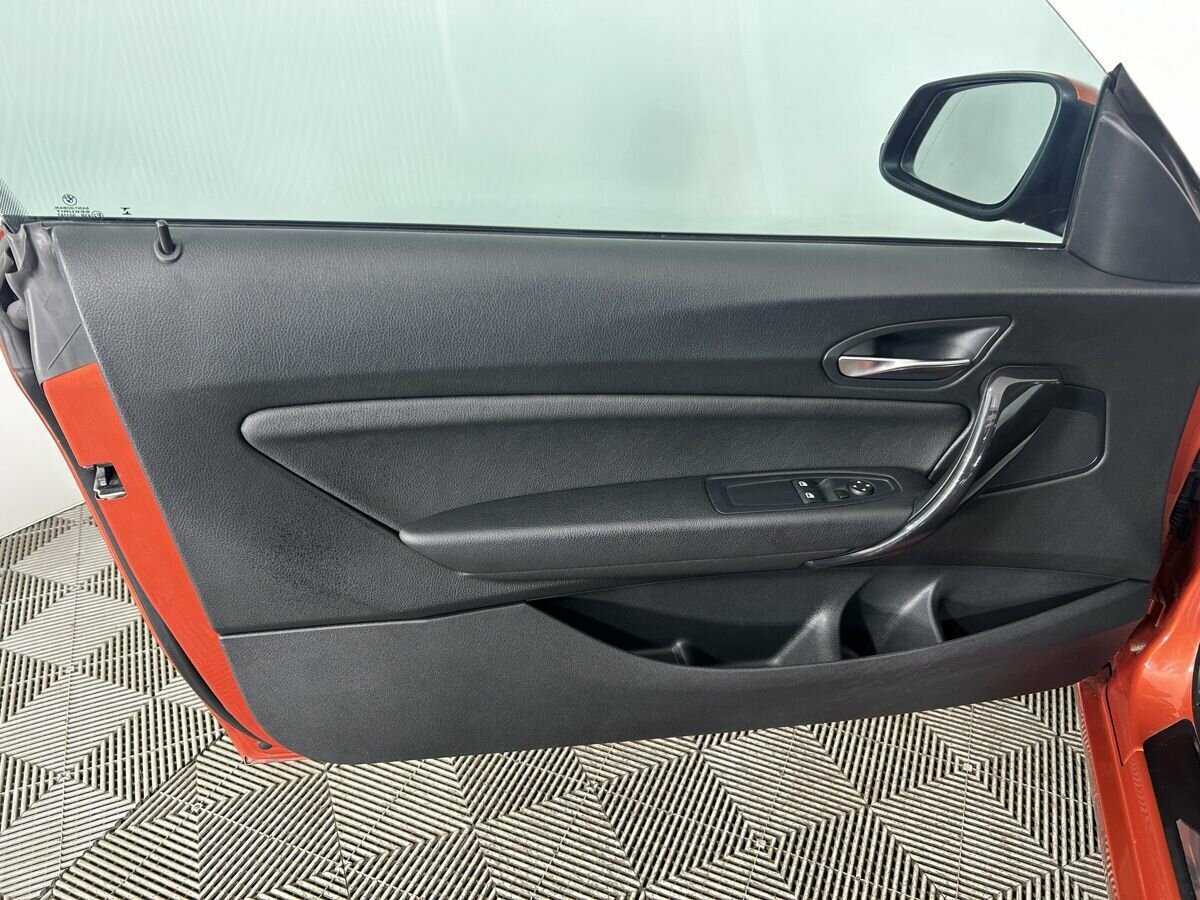 Б/У БМВ 1 серии 2013 года. Фото: #7