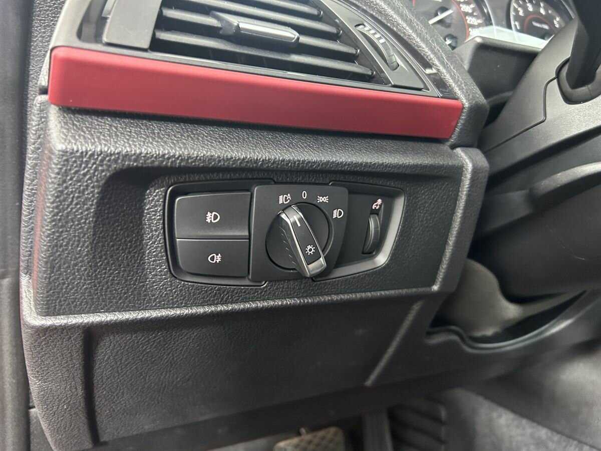 Б/У БМВ 1 серии 2013 года. Фото: #8