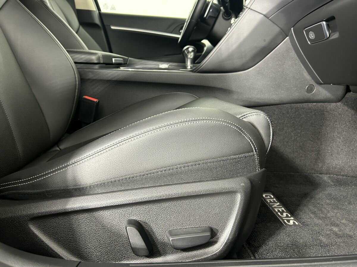 Б/У Генезис Г70 2021 года. Фото: #13