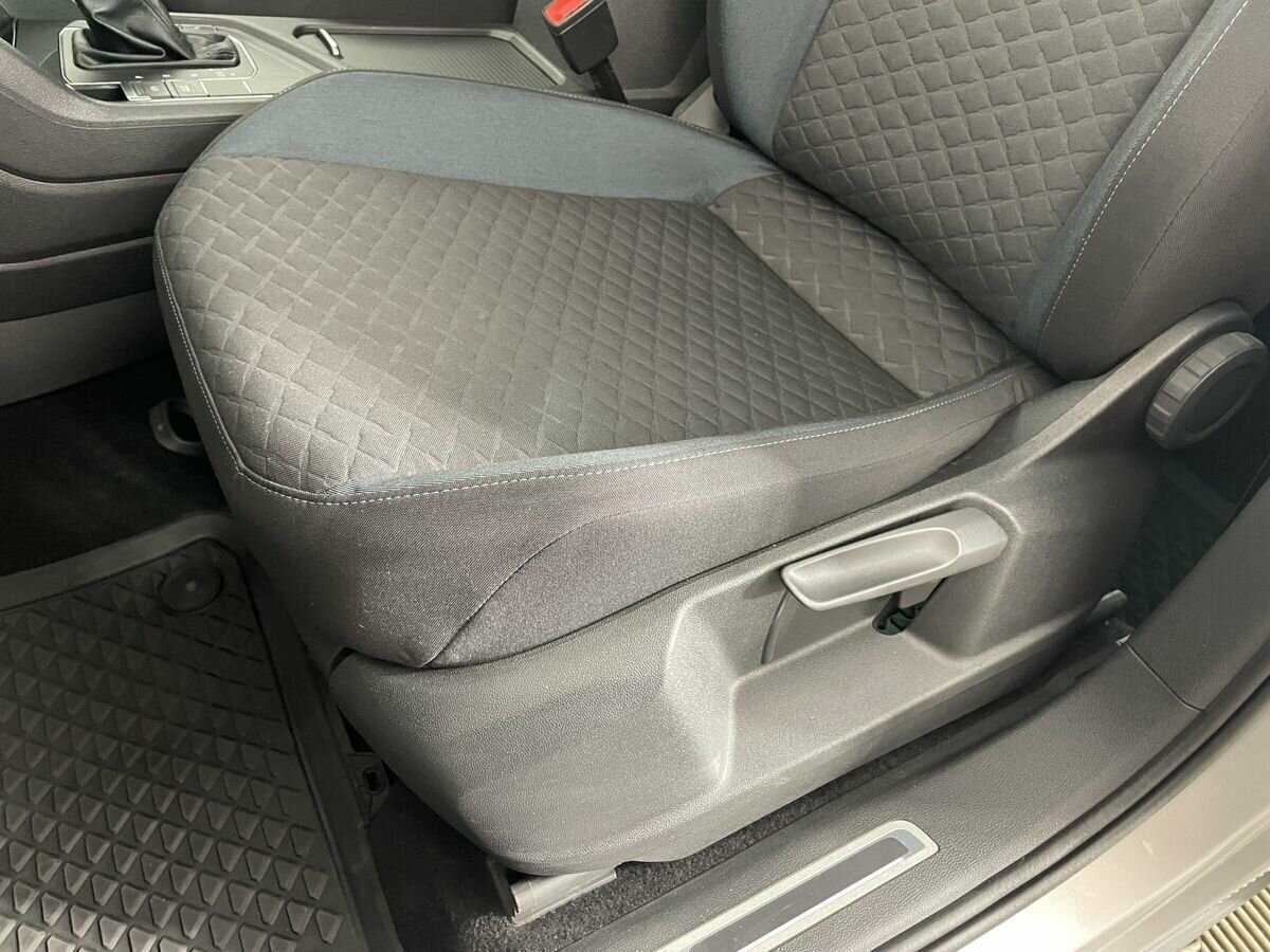 Б/У Фольксваген Тигуан 2019 года. Фото: #9