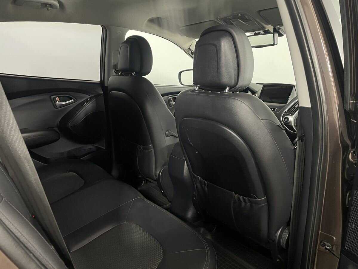 Б/У Хендай ай-икс35 2010 года. Фото: #13