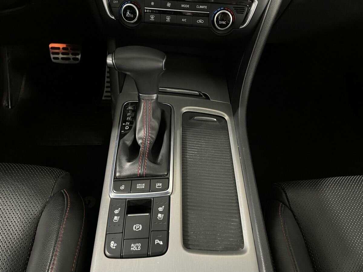 Б/У Киа Оптима 2016 года. Фото: #12