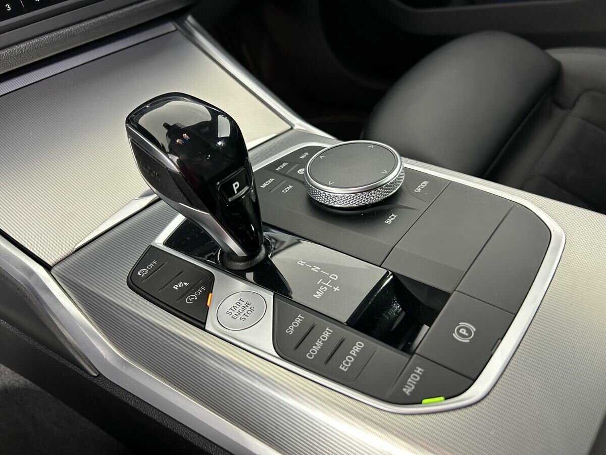 Б/У БМВ 3 серии 2019 года. Фото: #12