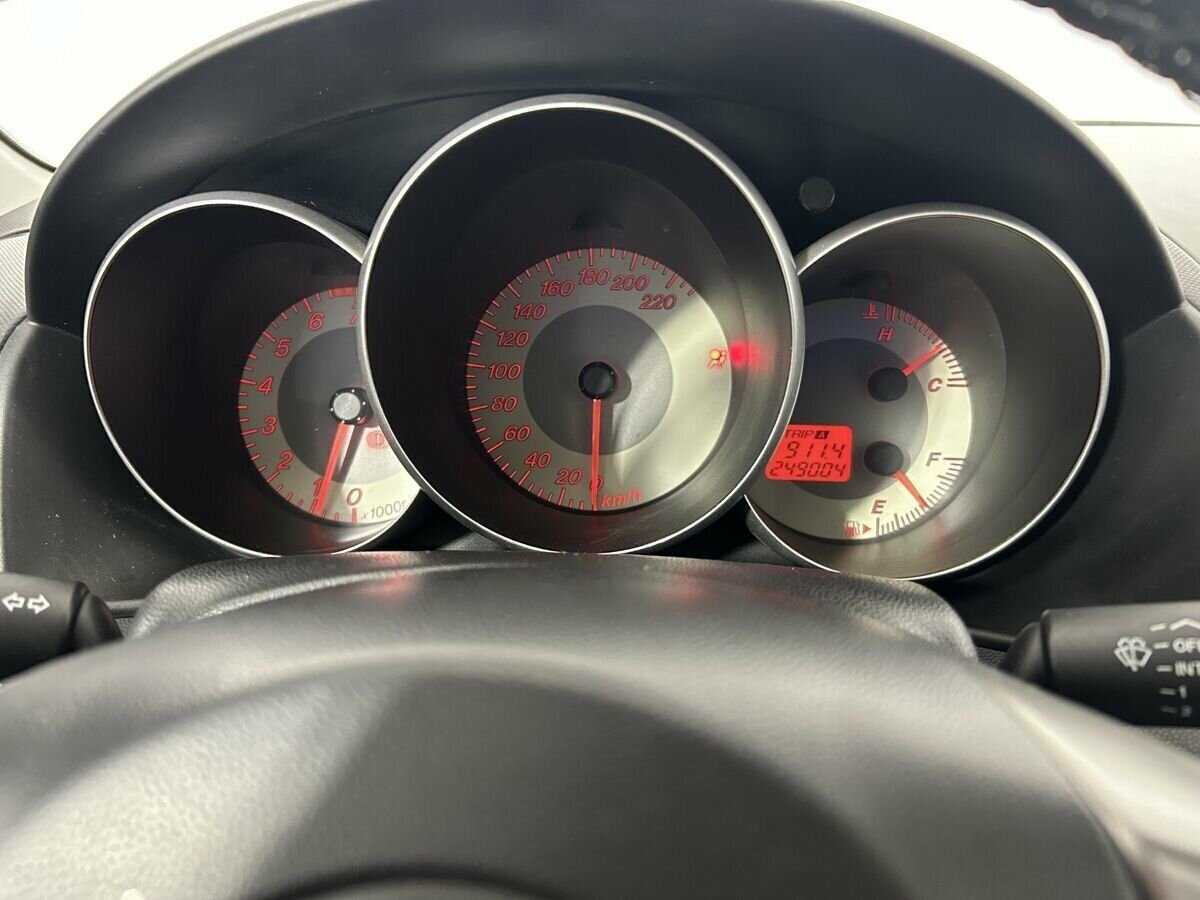 Б/У Мазда 3 2007 года. Фото: #10