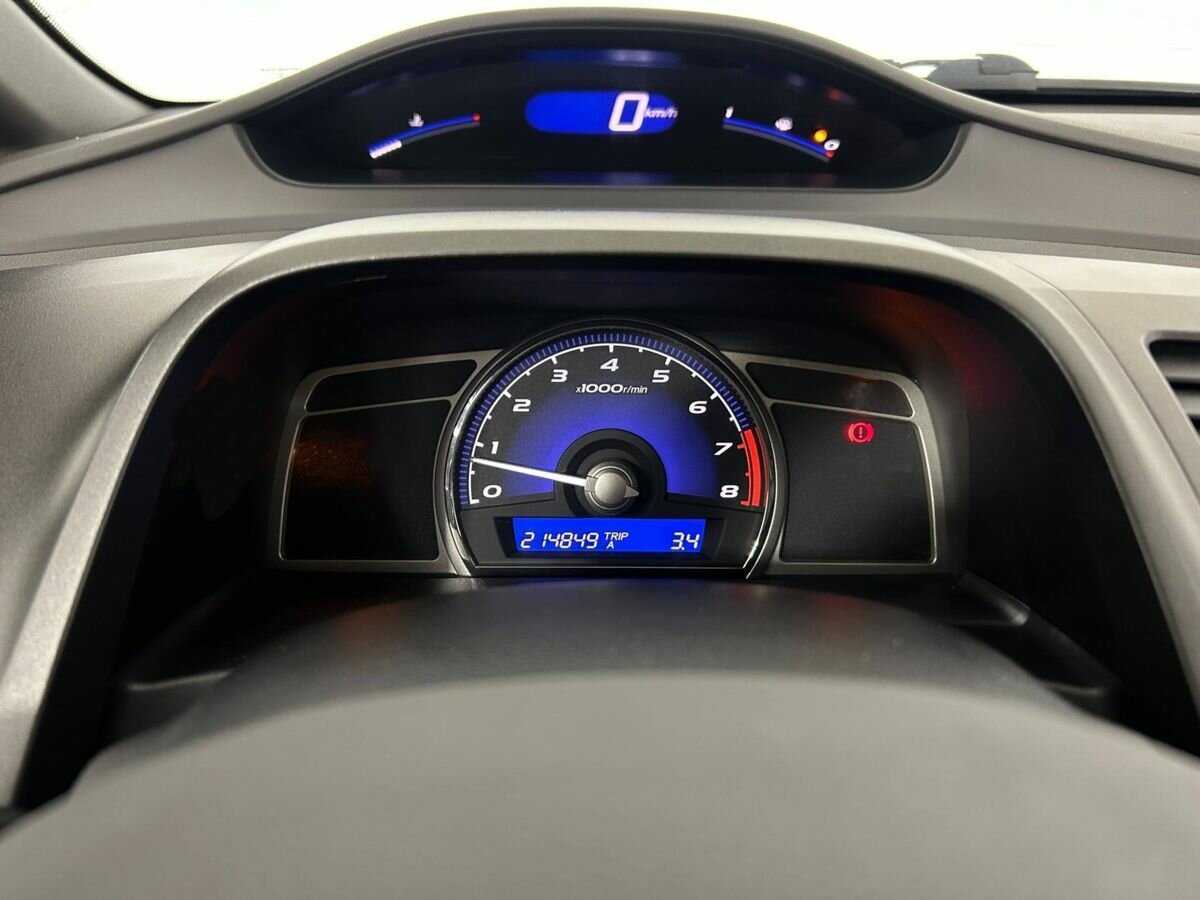 Б/У Хонда Цивик 2007 года. Фото: #9