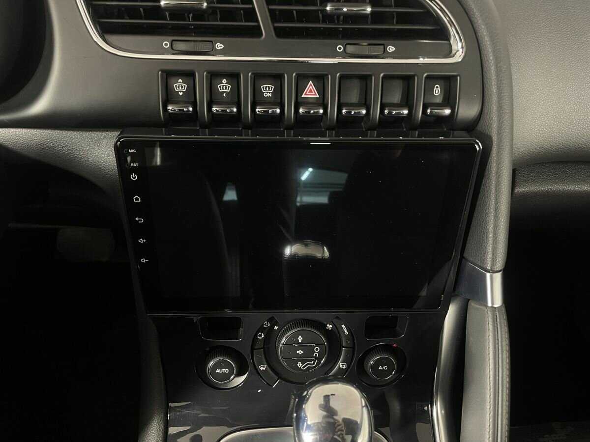 Б/У Пежо 3008 2012 года. Фото: #11