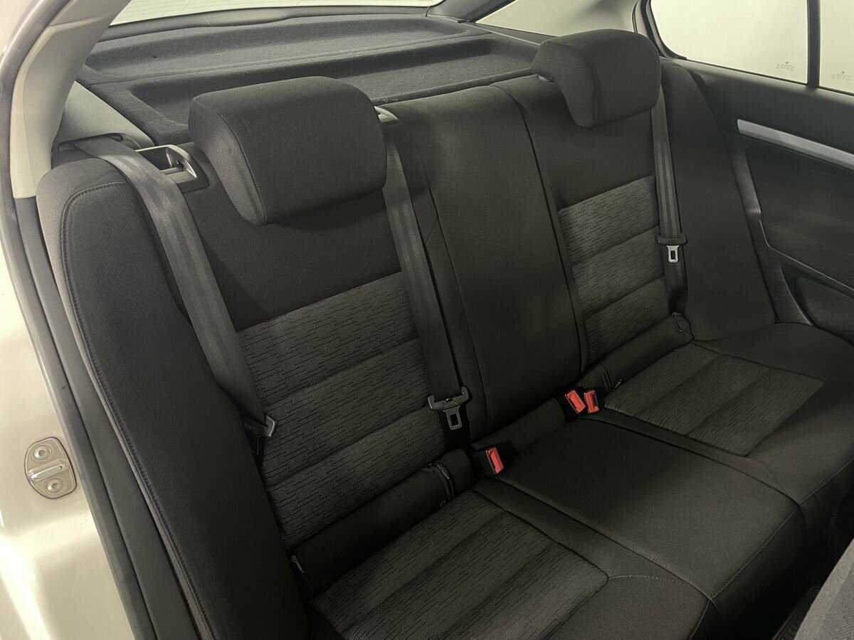 Б/У Шкода Октавия 2011 года. Фото: #14