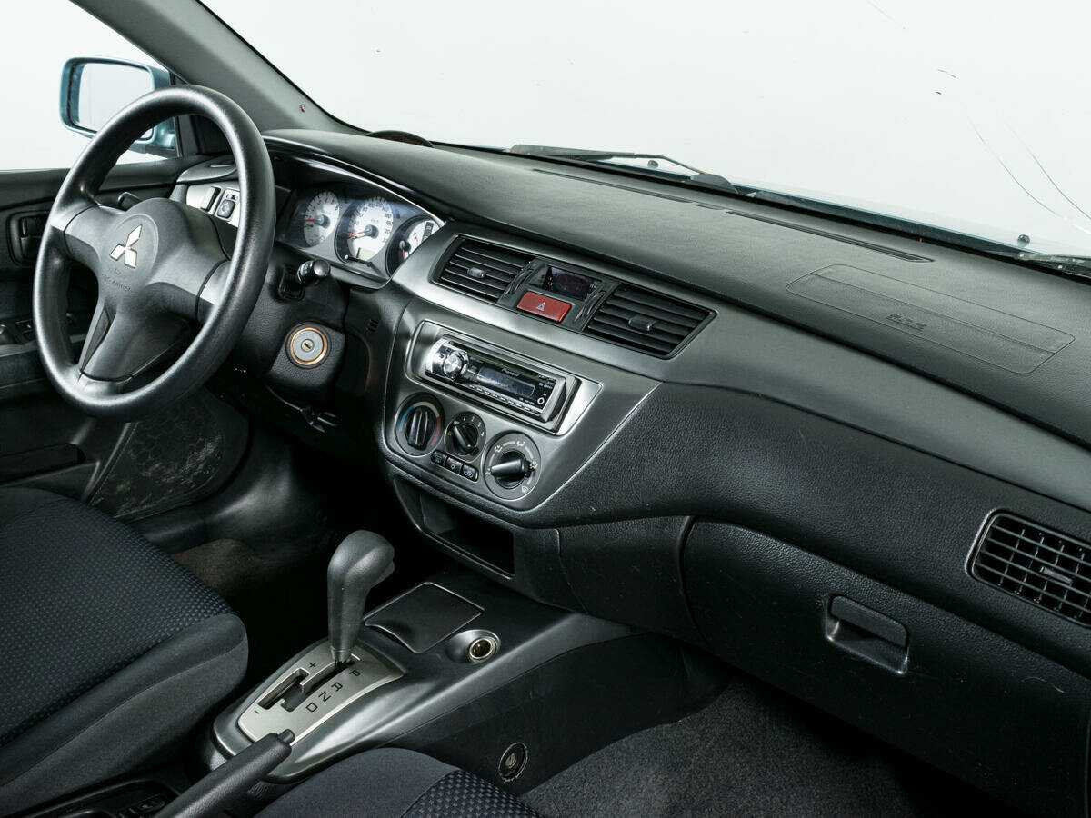 Б/У Митсубиши Лансер 2006 года. Фото: #8