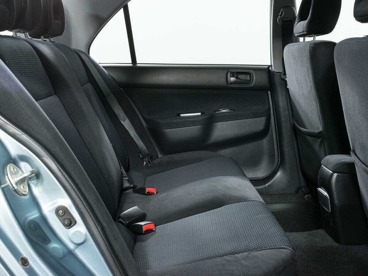 Б/У Митсубиши Лансер 2006 года. Фото: #11