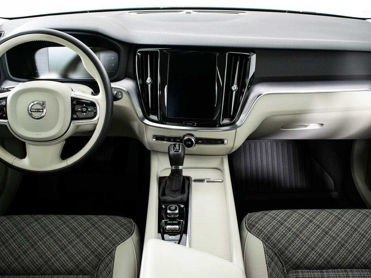 Б/У Вольво В60 Кросс Кантри 2019 года. Фото: #10