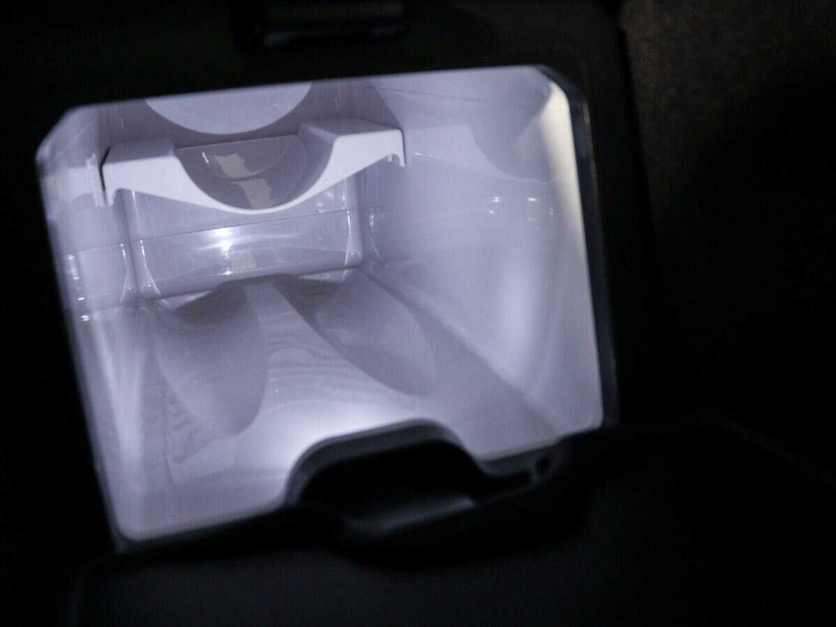 Б/У Мерседес-Бенц Майбах С-Класс 2015 года. Фото: #16