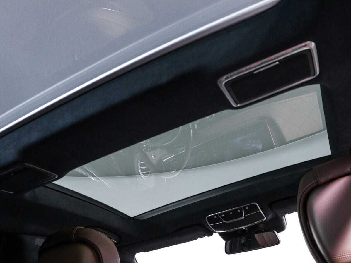 Б/У Мерседес-Бенц Майбах С-Класс 2015 года. Фото: #17