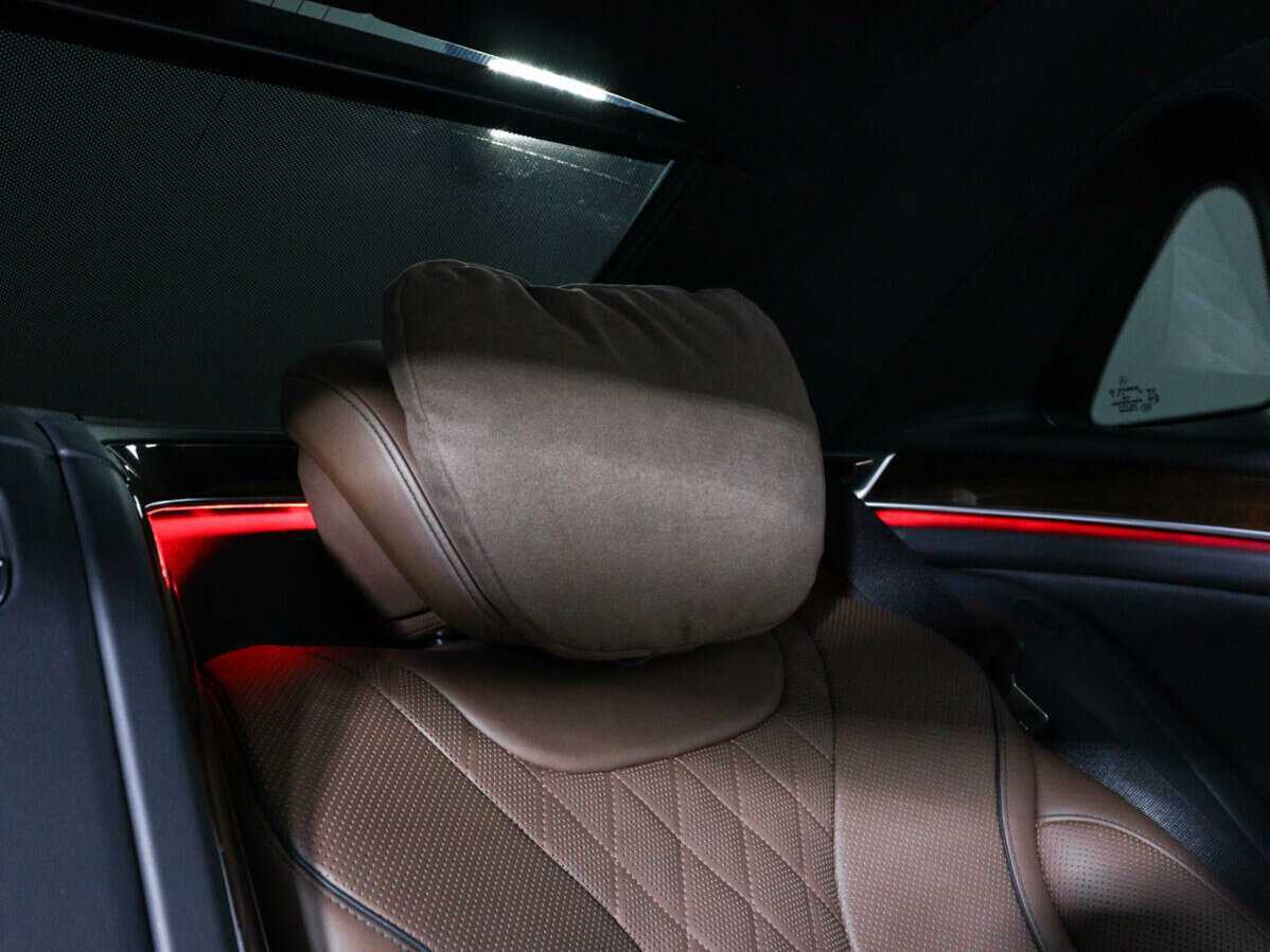 Б/У Мерседес-Бенц Майбах С-Класс 2015 года. Фото: #22