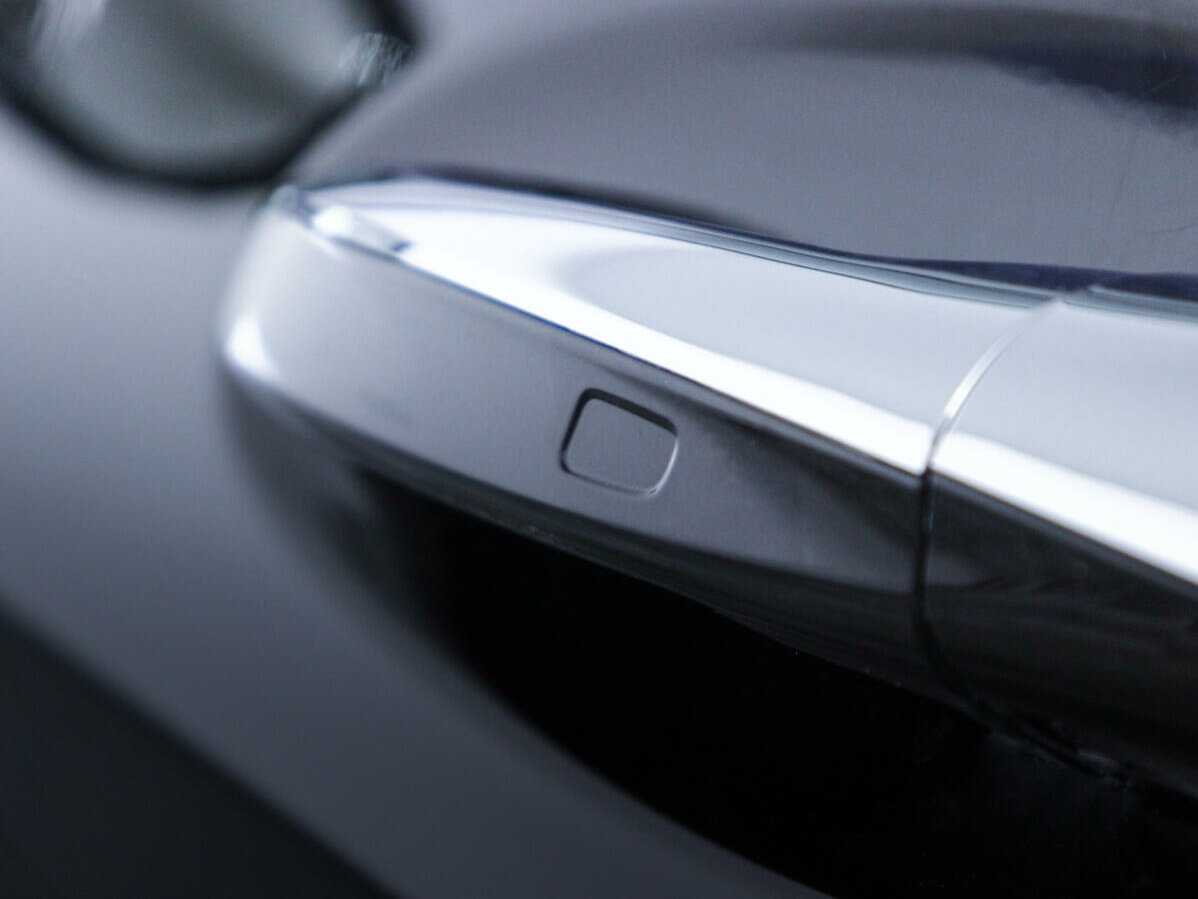 Б/У Мерседес-Бенц Майбах С-Класс 2015 года. Фото: #23