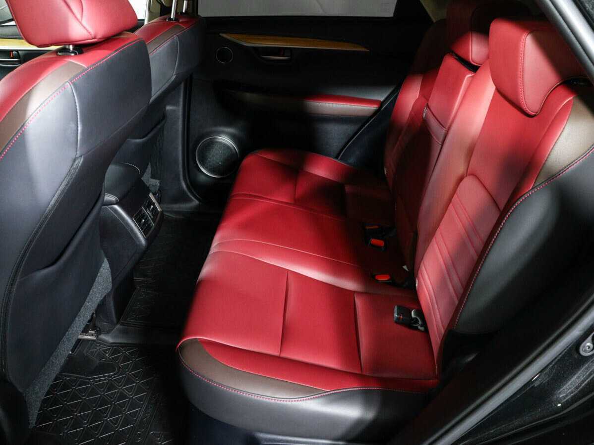 Б/У Лексус Н-Икс 2018 года. Фото: #7