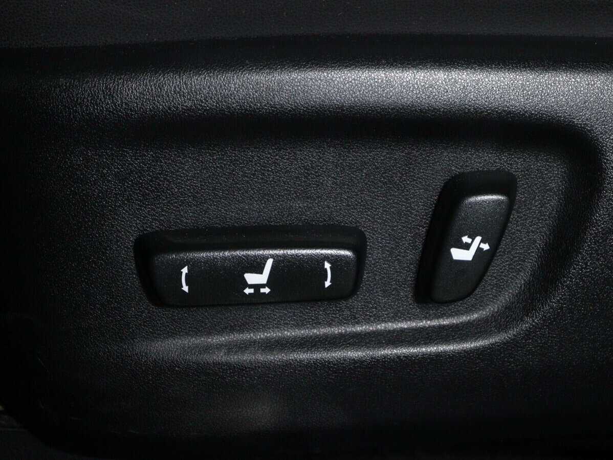 Б/У Лексус Н-Икс 2018 года. Фото: #13