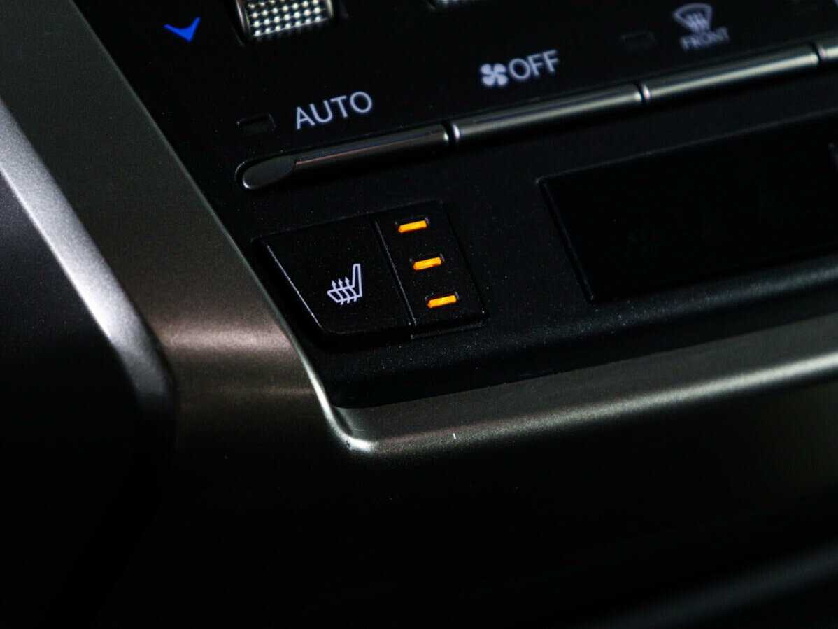 Б/У Лексус Н-Икс 2018 года. Фото: #17