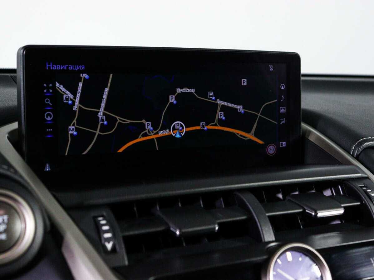 Б/У Лексус Н-Икс 2018 года. Фото: #18