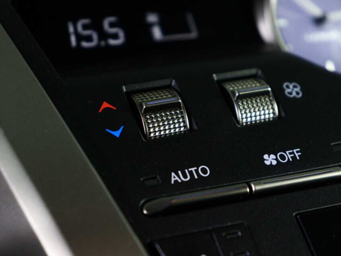 Б/У Лексус Н-Икс 2018 года. Фото: #22