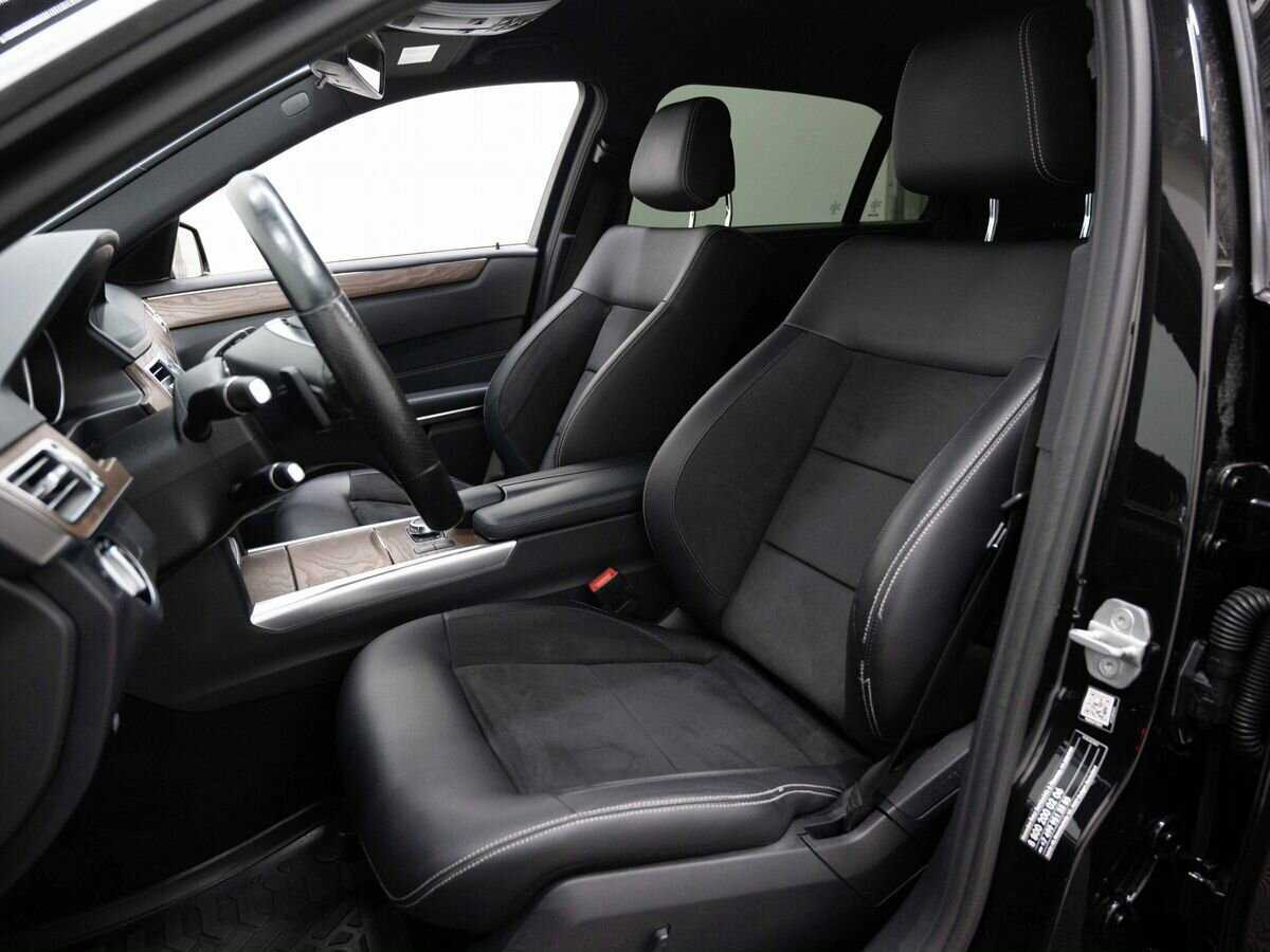 Б/У Мерседес-Бенц Е-Класс 2015 года. Фото: #7