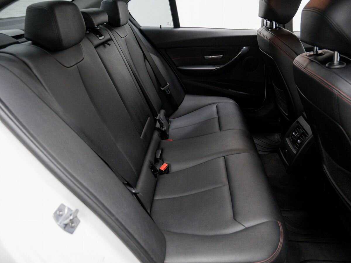 Б/У БМВ 3 серии 2013 года. Фото: #8