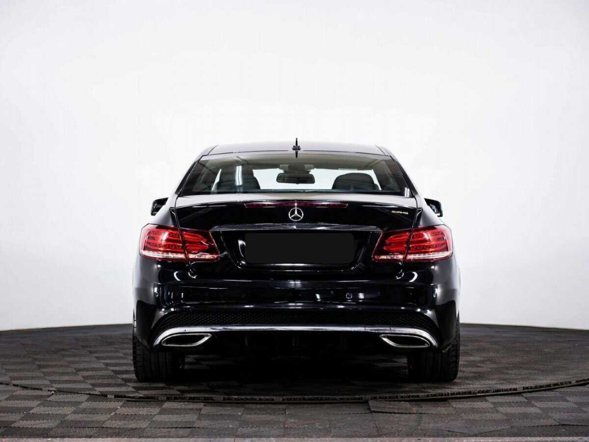 Б/У Мерседес-Бенц Е-Класс 2013 года. Фото: #4