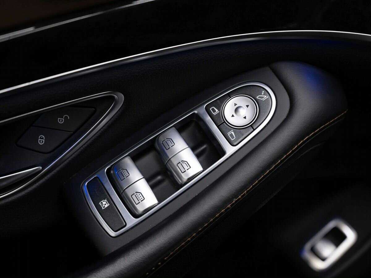 Б/У Мерседес-Бенц С-Класс 2013 года. Фото: #19