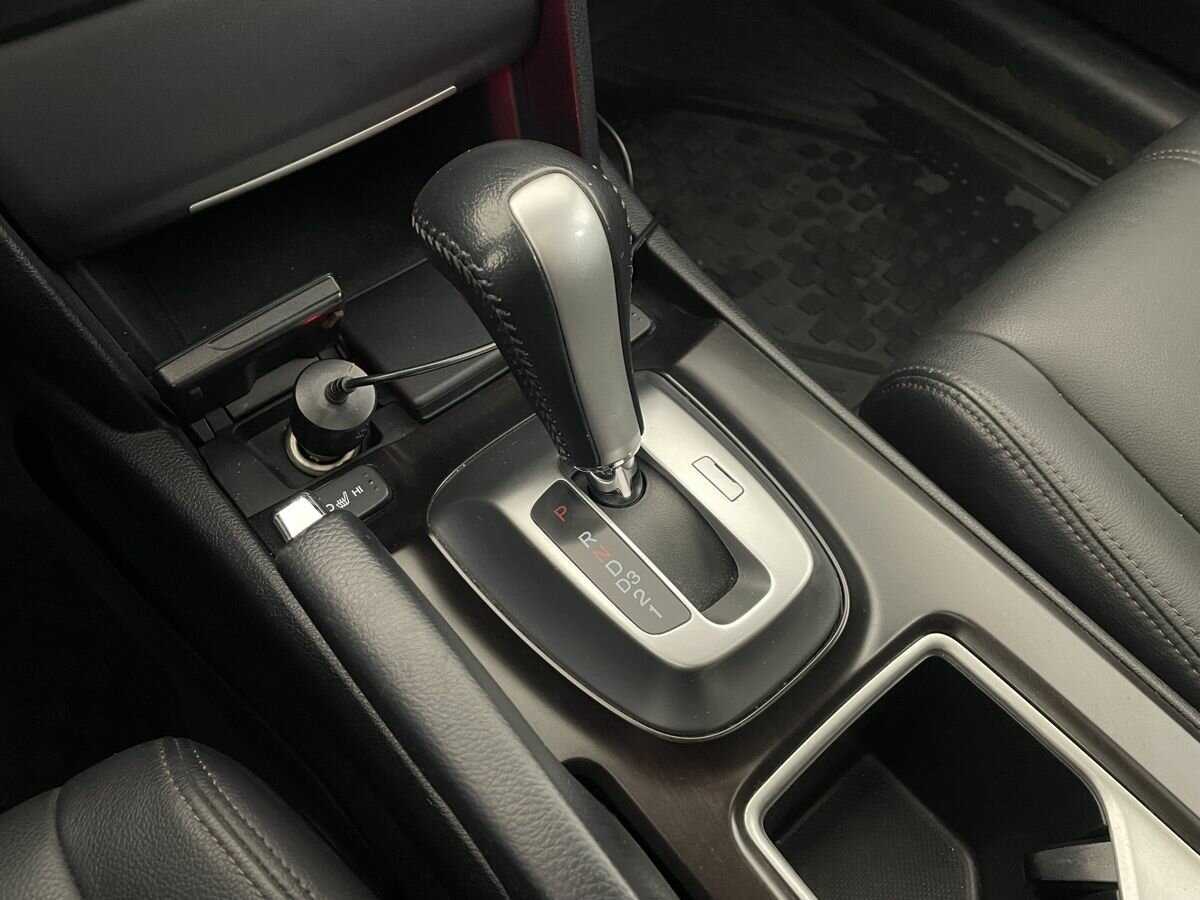 Б/У Хонда Кросстур 2014 года. Фото: #12