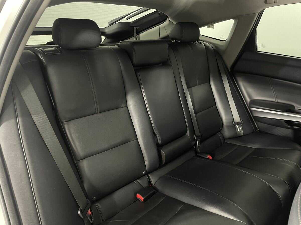 Б/У Хонда Кросстур 2014 года. Фото: #15